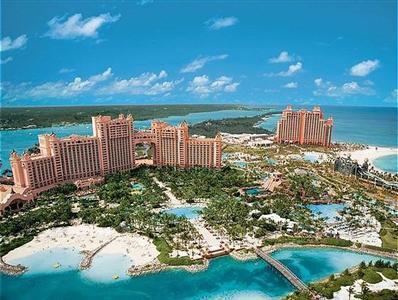 Reviews Of Kid Friendly Hotel Atlantis Royal Towers Suites Paradise Island Paradise Island Bahamas Minitime