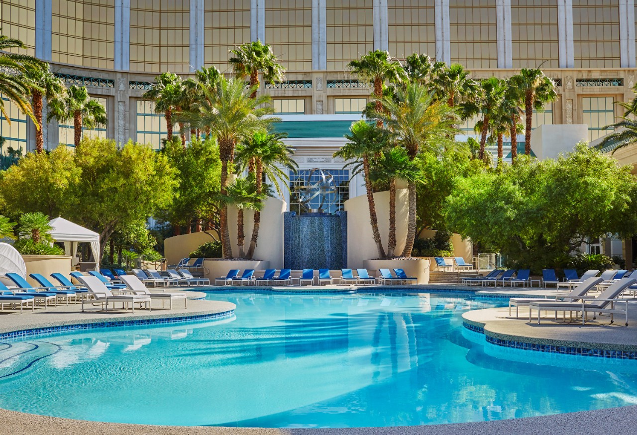 Best Pools in Vegas, Guide to Vegas