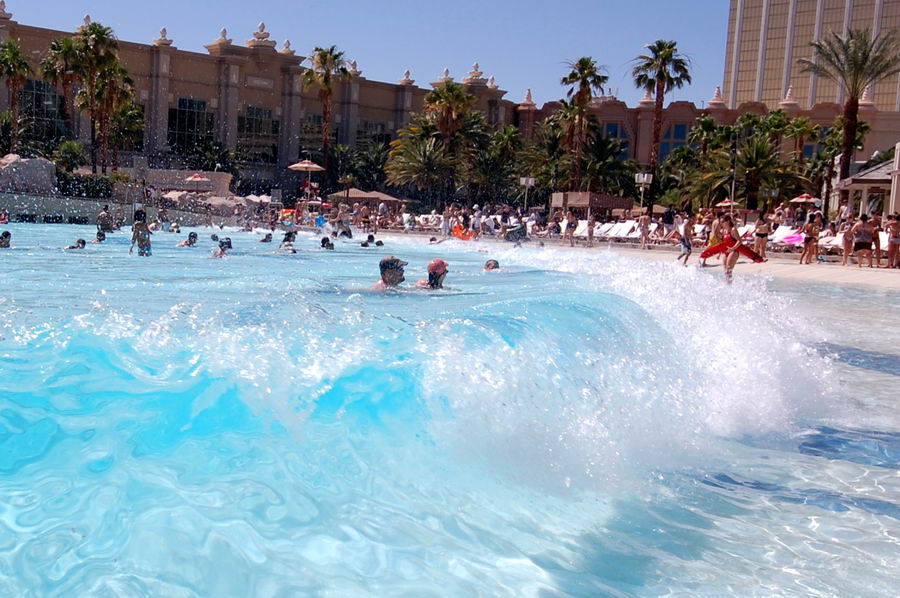 wave-pool-wave