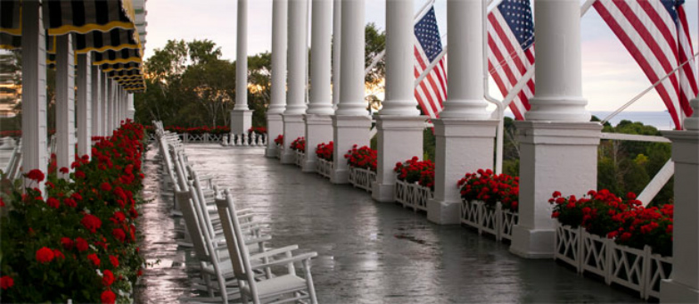 4th of July Weekend Travel Deals for Families - MiniTime