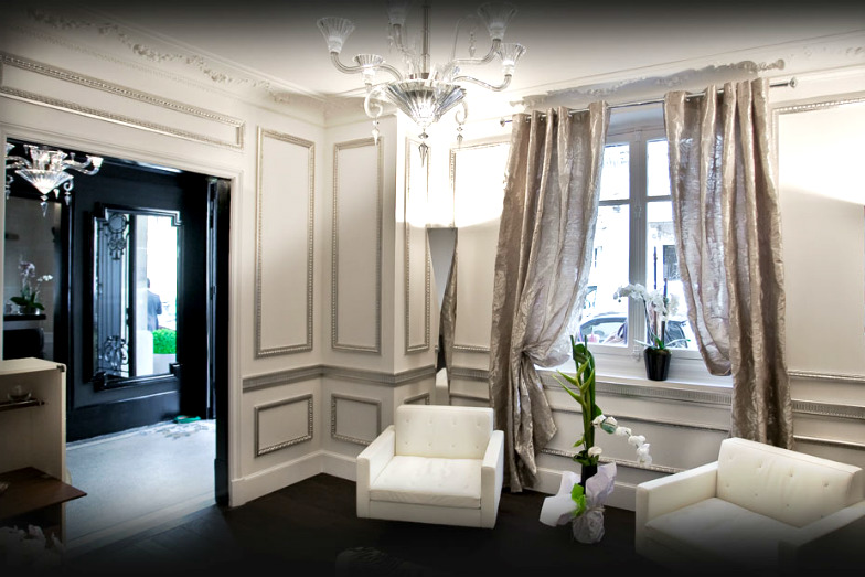 Affordable Family-Friendly Hotels in Paris - MiniTime