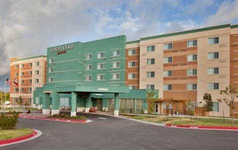 Courtyard_Hotel_North_Austin-Austin-Texas-4e25d96dba204a65a2c8771a6814890c