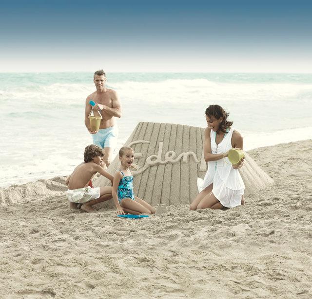 Eden_Roc_Resort_Miami_Beach_Miami_Beach_Florida-1558a14a5ade4c409a946f3a4df53e8a
