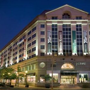 Embassy Suites Chevy Chase Pavilion Washington D.C., Washington, District of Columbia