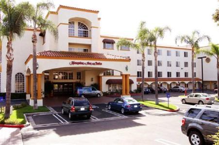 Hampton_Inn_Suites_Orange_County_Airport_Santa_Ana-Santa_Ana-California-418b69bb8b1242ae9023a5ed9ce5966d