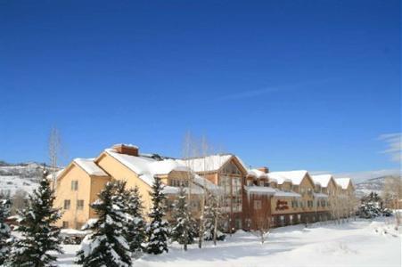 Hampton_Inn_Suites_Steamboat_Springs-Steamboat_Springs-Colorado-90590e609cb94e80a1e78677ee8da450