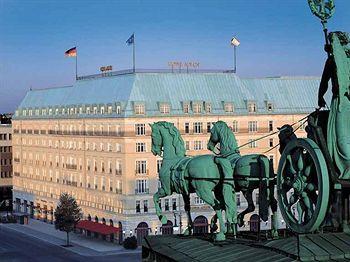 Hotel_Adlon_Kempinski_Berlin-Berlin-Germany-a087d78f768241b1b827859a4c628101