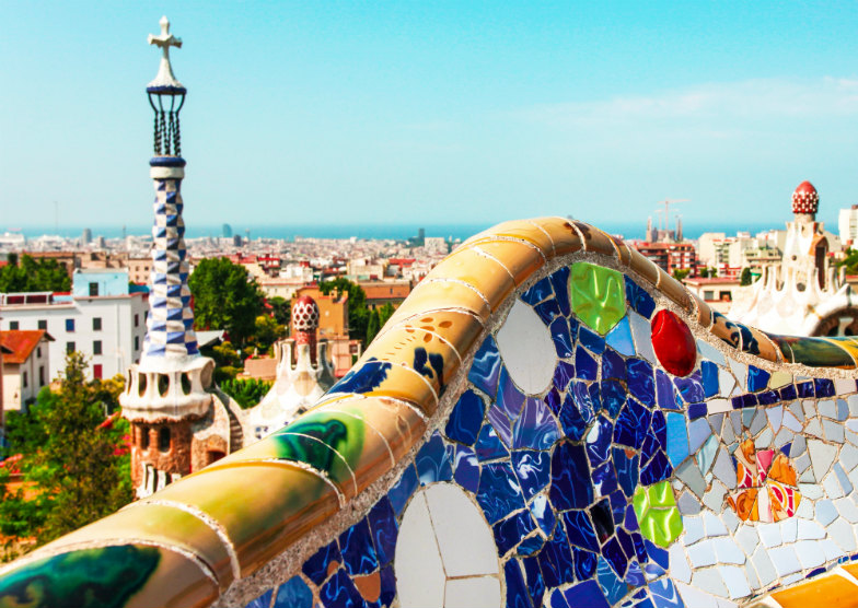 places to visit in barcelona with family