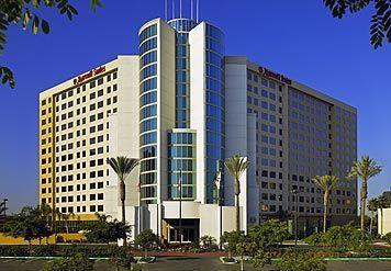 Marriott_Suites_Anaheim_Garden_Grove-Garden_Grove-California-3ecf9150668a4a139a09da9bd3b027aa
