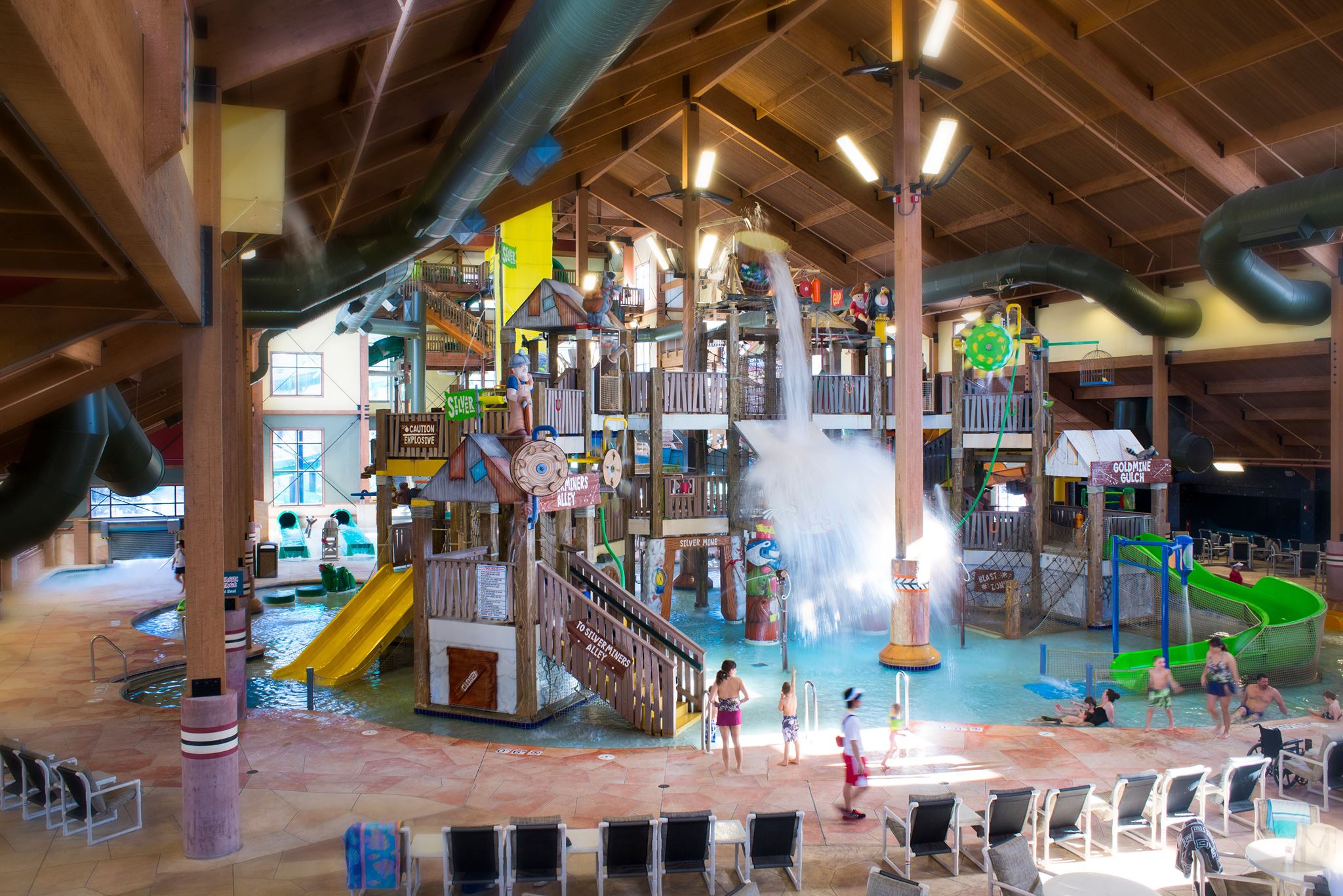 Nine of the Best Indoor Water Parks in the US - MiniTime 