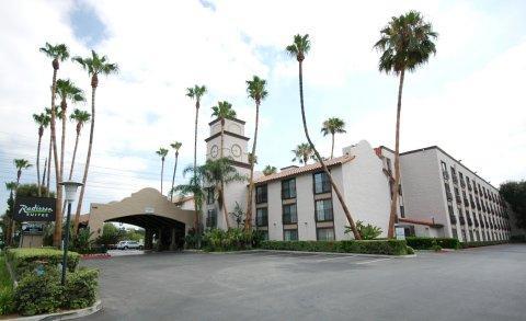 Radisson_Suites_Hotel_Buena_Park-Buena_Park-California-50c62799ffdd4992b4fa30b7bd102bc0