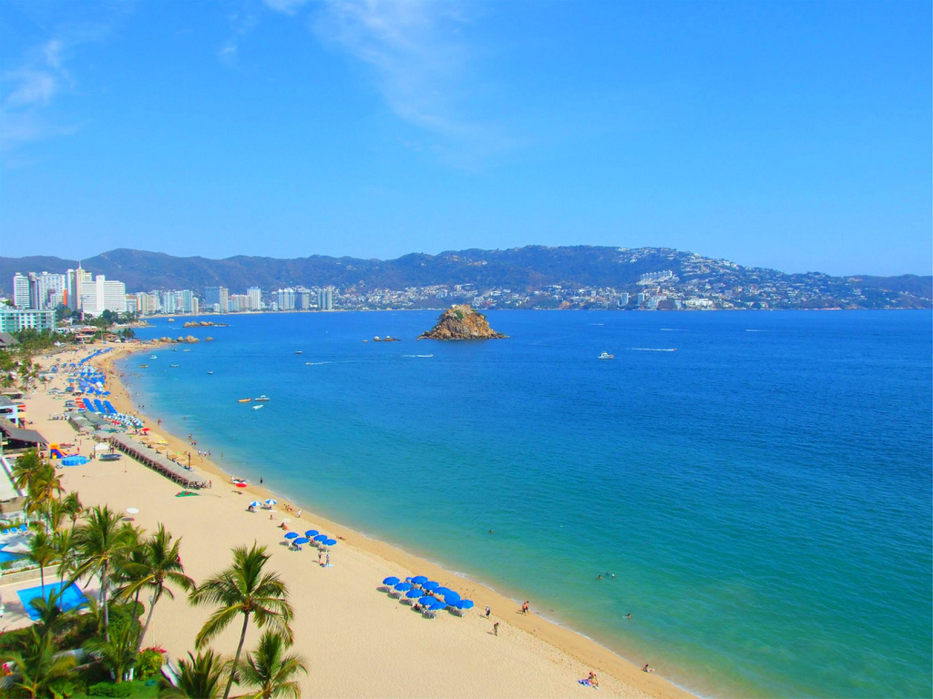 Six Reasons To Consider Acapulco For Your Next Family Vacation 85a0f484c0f740e980b3ec7d5dad3766 