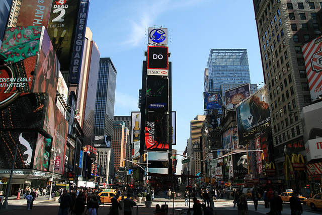 Times_Square-New_York-New_York-f825e4c0ca5049628269d1df467e65ce