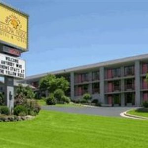 Yellow Rose Inn And Suites Branson, Branson, Missouri