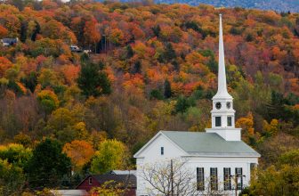 10 Most Beautiful US Towns to Visit in the Fall