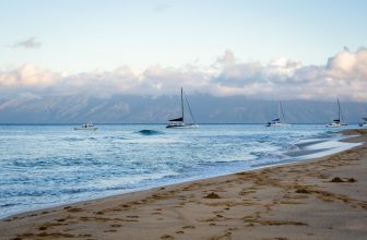 10 Stunning US Beaches to Take the Kids in Summertime