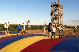 10 Things to Add to Your Fall Bucket List with Kids