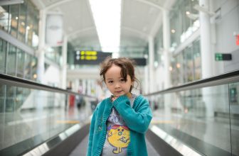 5 Mistakes to Avoid When Flying with Kids