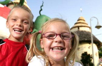 5 Easy Ways to Give Back on Vacation with Kids