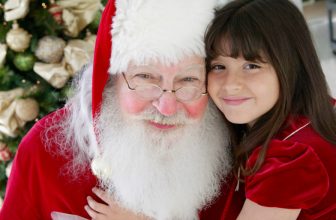 6 Dreamy Christmas Getaways with Kids