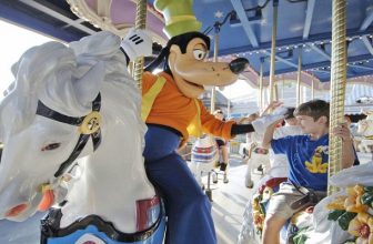 6 Perfect Fall Getaways for the Preschool Set