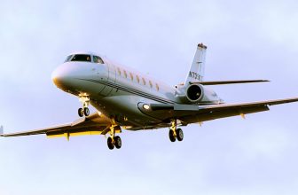 How to Stay Exceptionally Connected While Traveling