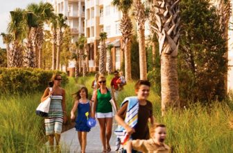 7 Easy Thanksgiving Weekend Escapes