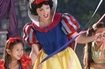 7 Reasons to Bring the Kids to Disney World This Spring