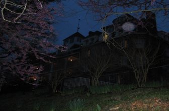 America’s Best Haunted Hotel Tours