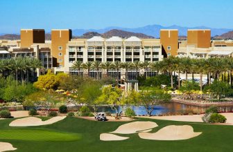 Extend Your Summer with a Desert Getaway Deal