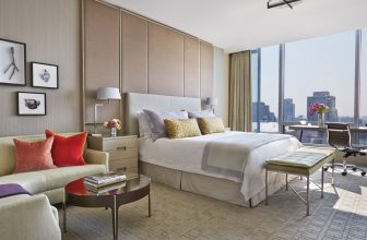 Hotel Review: Four Seasons Toronto