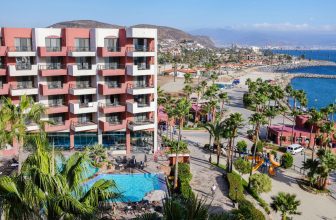 Hotel Review: Hotel Coral and Marina