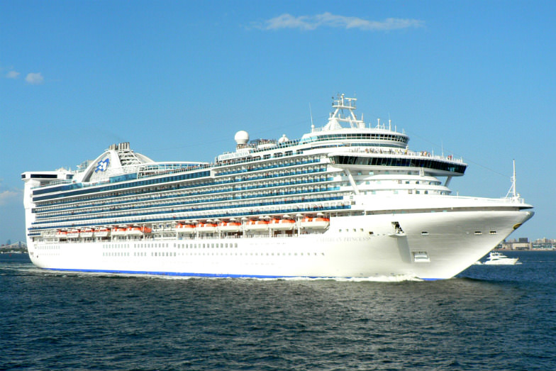 Cruise ship leaving New York City