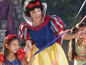 7 Reasons to Bring the Kids to Disney World This Spring