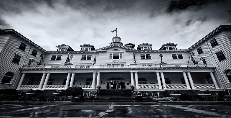 best haunted hotel tours