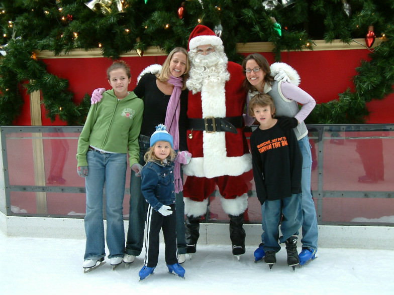 Skating Santa in Pittsburg