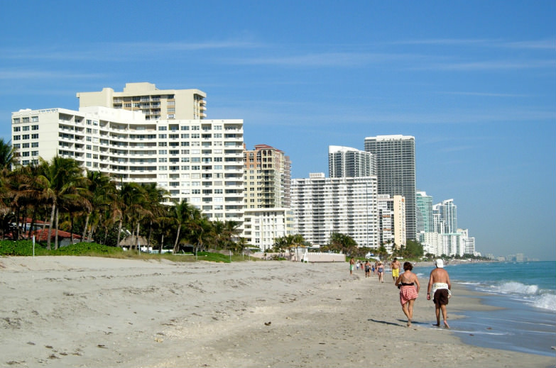 Hallandale Beach 