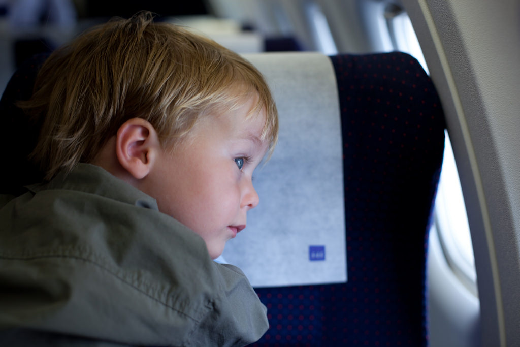 Follow these tips for trouble-free flying with toddlers.