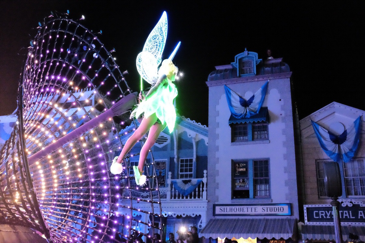 Tinker Bell in "Paint the Night" Parade