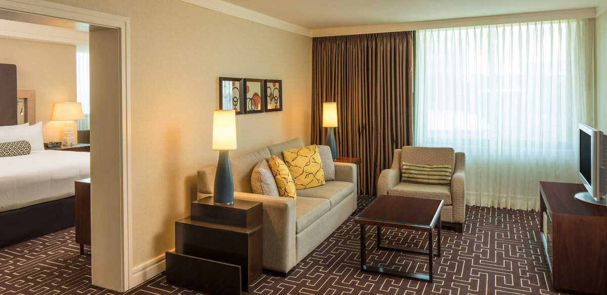 Bedroom Suites in Highland Dallas Hotel