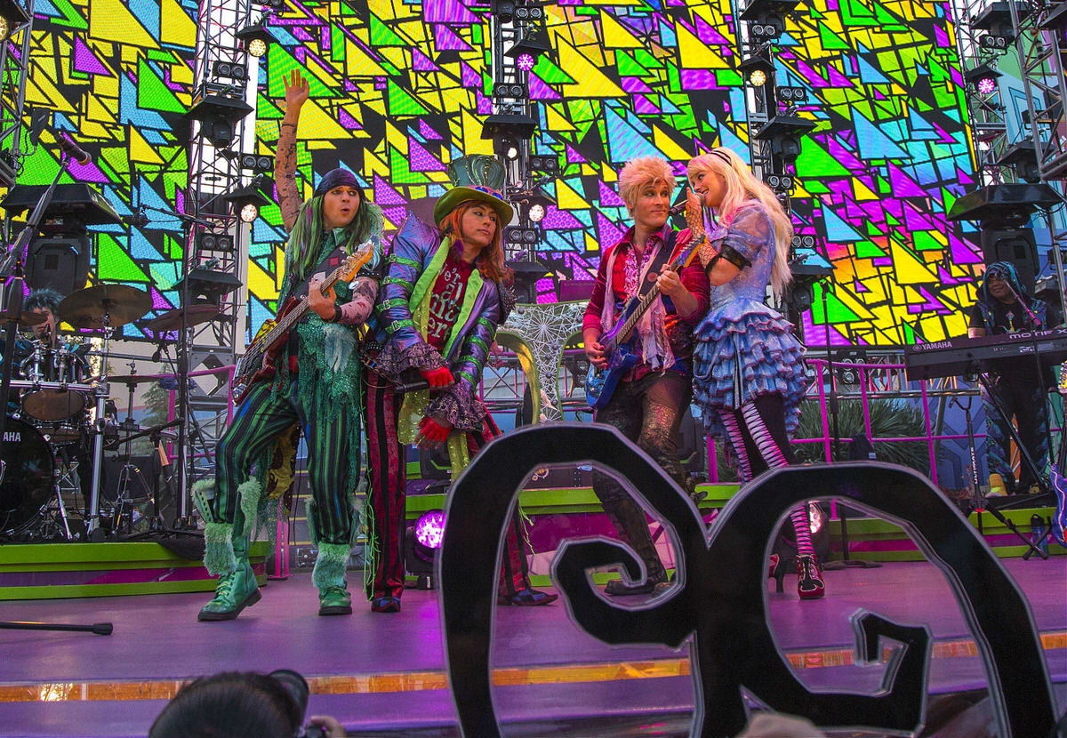 Diamond Mad T Party