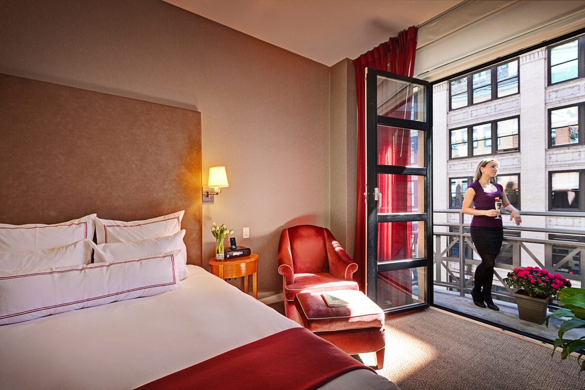 Hotel Giraffe in Manhattan’s Flat Iron District is the perfect family-friendly hotel for a true family getaway.