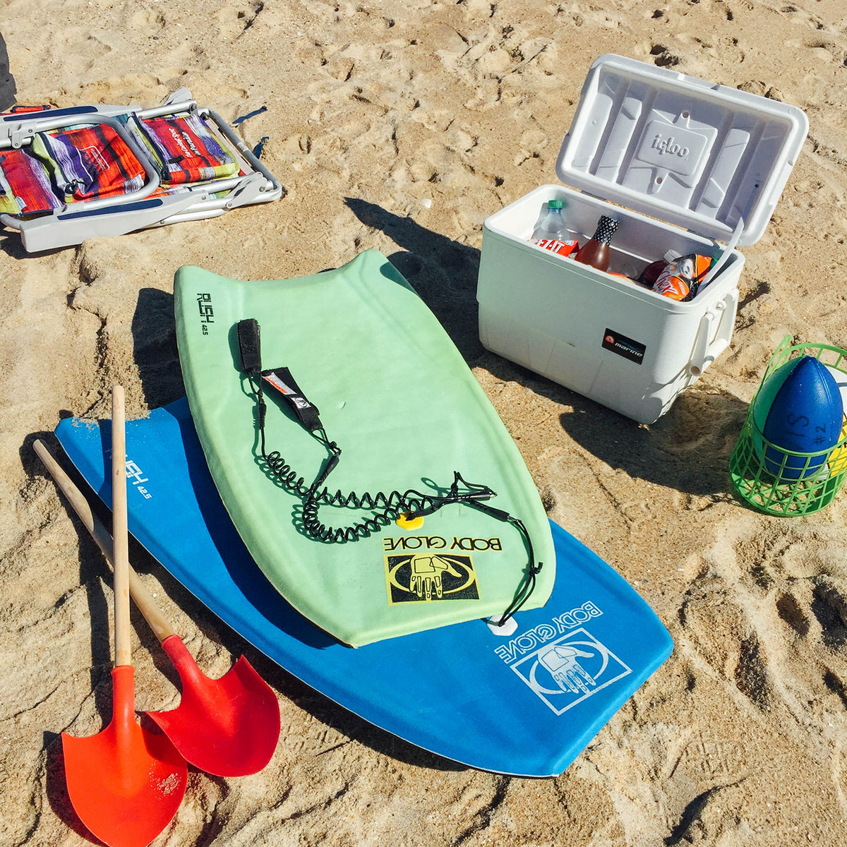 Beach toys and a cooler comes complimentary, along with beach towels, chairs and umbrellas, with the Pop-Up Beach Party.