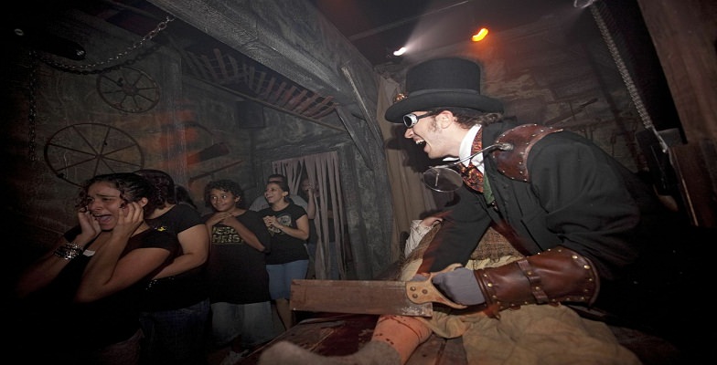 best Halloween theme park events 2013