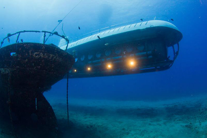 Atlantis Submarine in Oahu