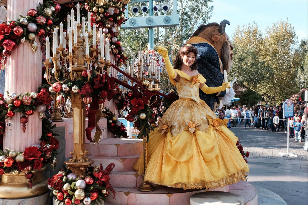 A Christmas Fantasy Parade